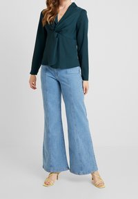 Dorothy Perkins Blůza - green