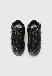 Koi Footwear METAMORPHOSIS UNISEX - Sapatilhas - black