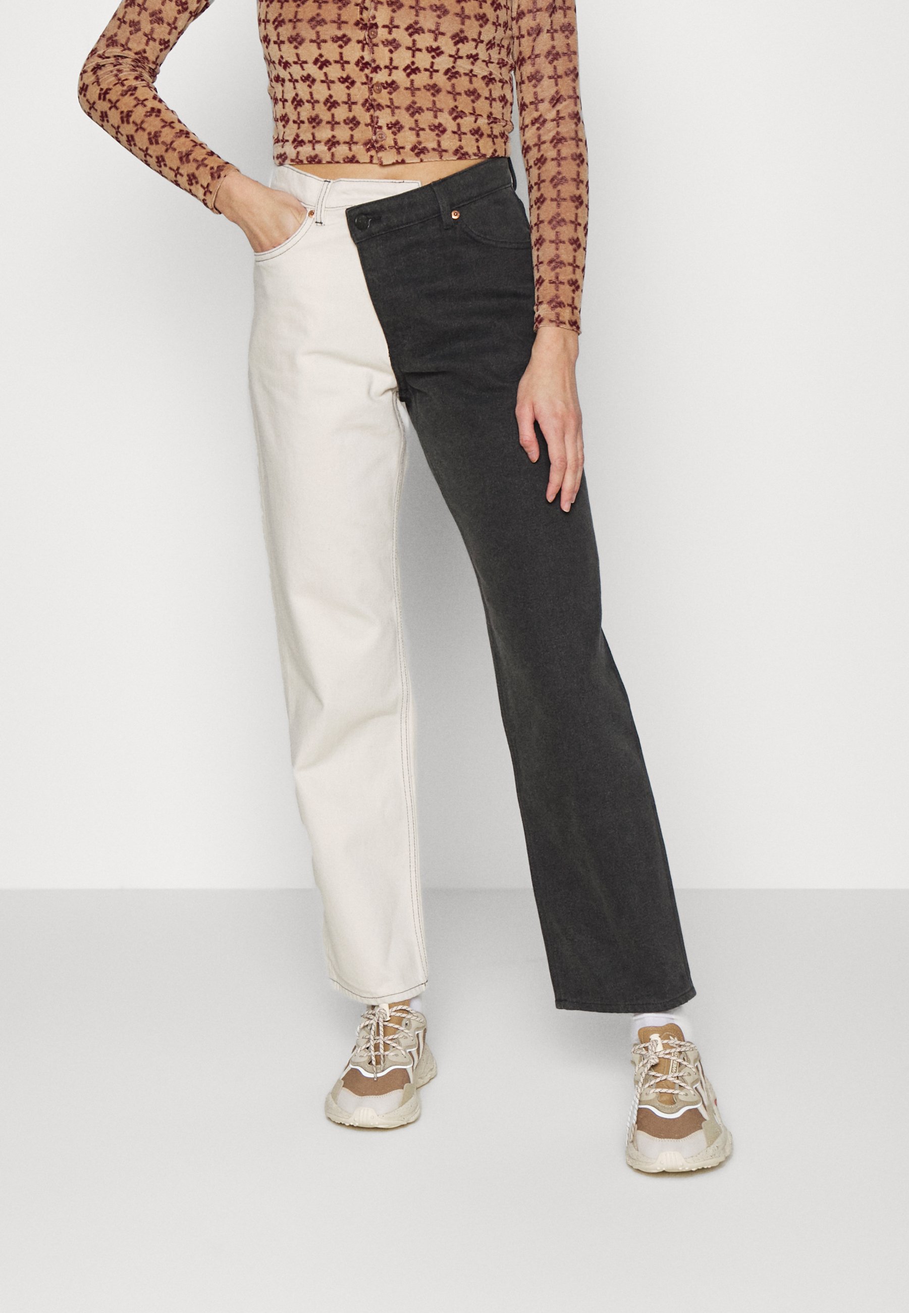 Monki YULIA - Straight leg jeans 
