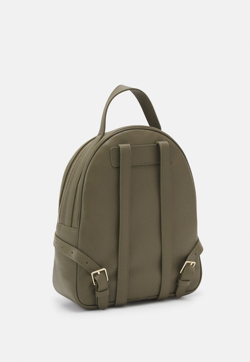 osprey bags sustainable Stratos 36 making it suitable for Color:Lago Blue LAGB cat mom Camping in the Lakeshore