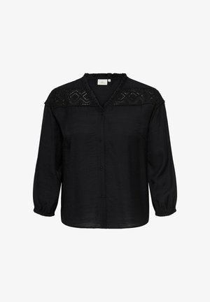 Crna bluza s dugim rukavima s gumbima sprijeda, V-izrezom, volanima i detaljem od čipke s izrezima preko ramena.