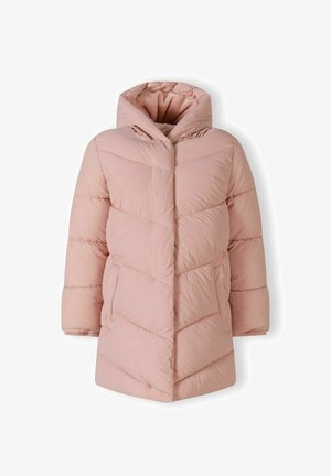 Fyldig lyserød frakke med høj krave, chevronmønster, sidelommer og ribbede manchetter. Fremstillet af letvægts, vejrbestandigt materiale.