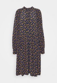 Šaty s květinovým potiskem v námořnické modři, s dlouhými rukávy, vysokým výstřihem a splývavým střihem, na kterém jsou rozmístěny malé růžové a žluté květy.