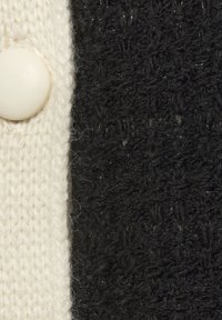 LASCANA Strickjacke schwarz creme/schwarz