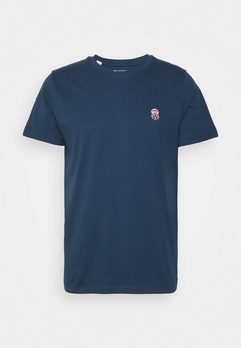 Mørkeblå bomulds T-shirt med korte ærmer, med et lille pink maneter-logo på venstre bryst. Glat tekstur, rund hals.