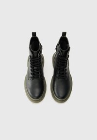 Geox JUNETTE - Botines con cordones - black/olive