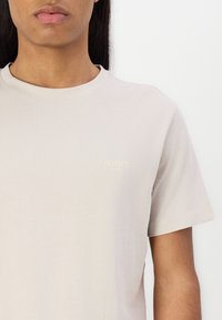 JOOP! Jeans ALPHIS - T-shirts - open beige