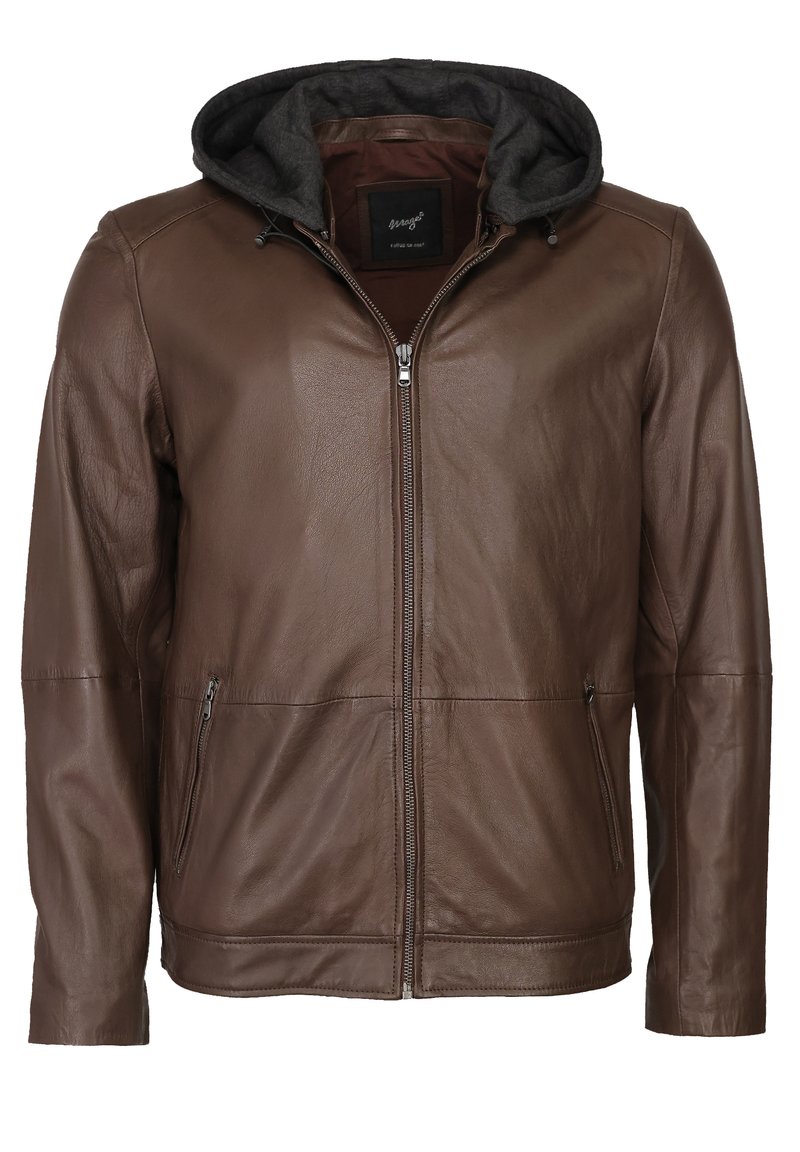 Braune Lederjacke mit Reißverschluss vorne, seitlichen Taschen und grauem Innenfutter der Kapuze. Glatte Textur und maßgeschneiderte Passform, geeignet für die Freizeit.