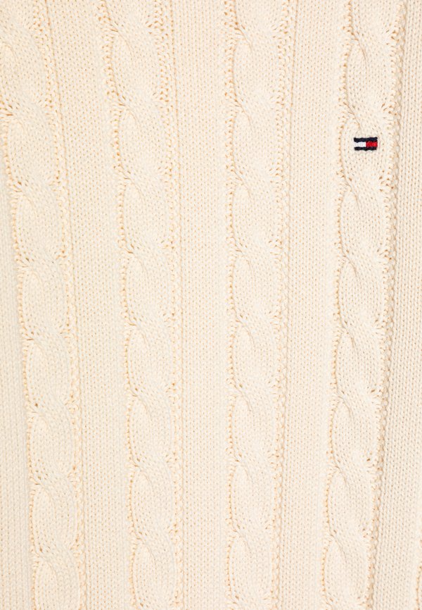 ESSENTIAL CABLE - Jumper - ivory petal2