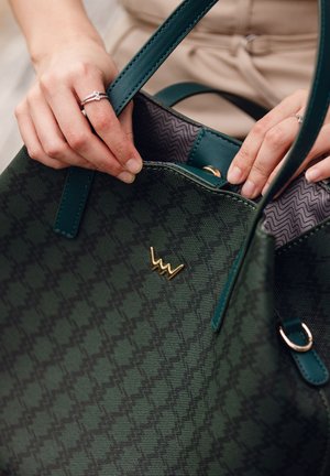 VUCH, ROSELDA MN - Handbag - green