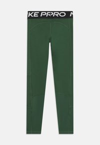 Zelené športové legíny s čiernym elastickým pásom, na ktorom je biele logo "NIKE PRO". Hladká textúra a priliehavý strih s akcentmi na švoch.