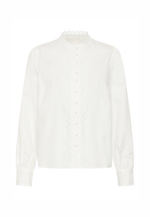 Witte katoenen blouse met lange mouwen en een hoge hals, voorzien van een decoratieve kanten boord en een knopenlijst aan de voorkant.