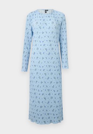 Robe midi bleu clair côtelée avec manches longues et petit motif floral violet.