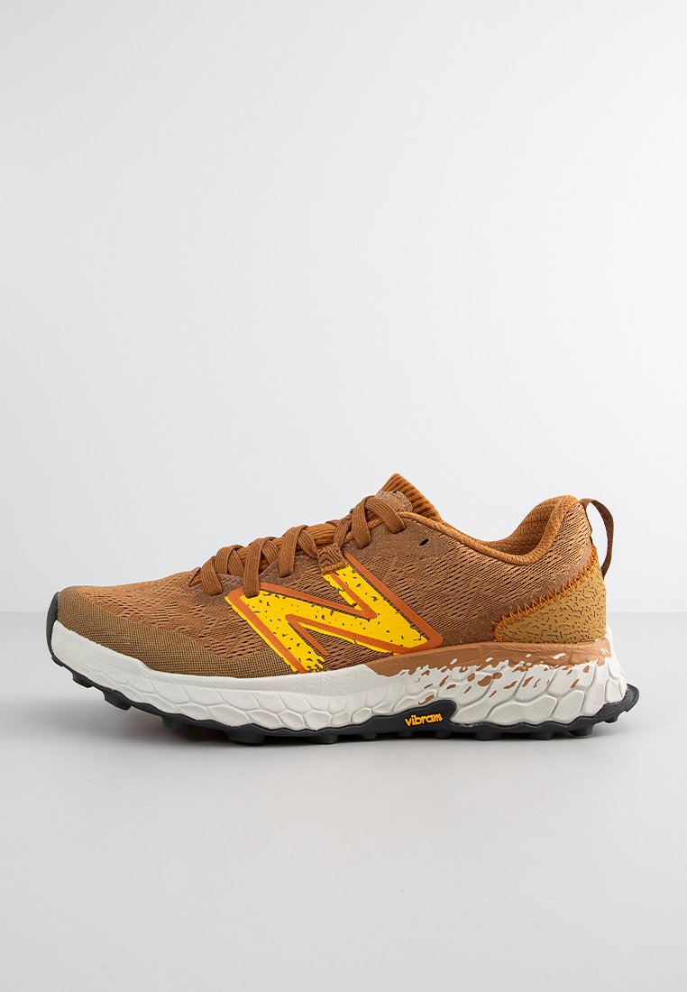 New Balance Laufschuh Trail braun