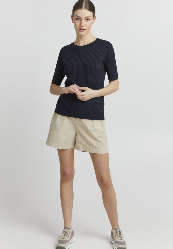 OXRIONA - Basic T-shirt - totaleclipsemelange3