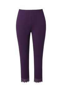 Fioletowe legginsy z elastycznym pasem i koronkową ozdobą na dole. Gładka faktura materiału, dopasowany fason, długość do połowy łydki.