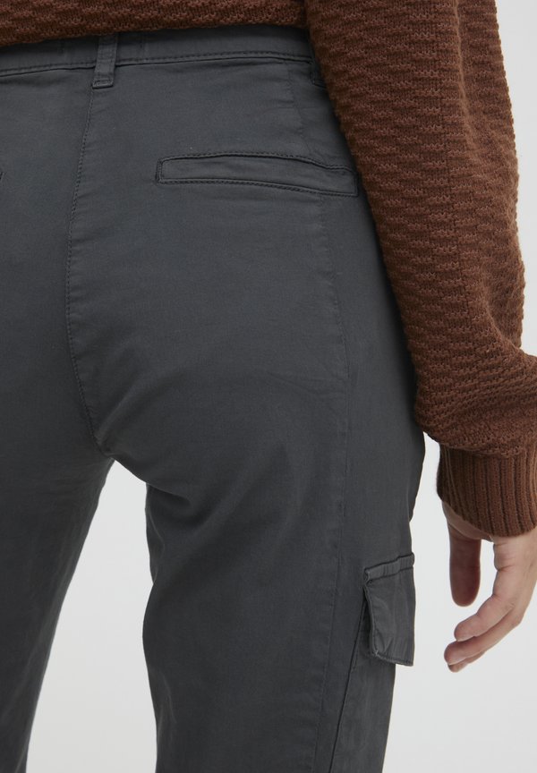 OXCOCO REGULAR FIT - Cargo trousers - ebony2