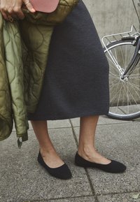 Allbirds TREE BREEZERS - faltbarer Ballerina - jet black