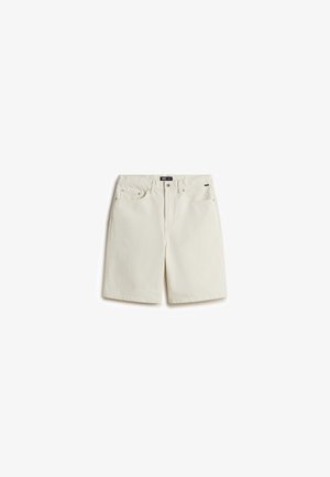 White denim shorts with a straight cut, featuring a button closure, five pockets, and subtle texture. Compartments for utility and comfort.