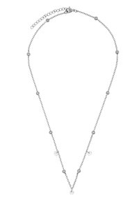 Collana d'argento con una catena delicata, caratterizzata da perline disposte uniformemente e tre piccoli pendenti rotondi, creando un design semplice ma elegante.