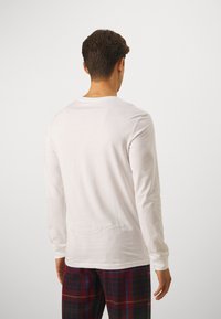 Pier One 2 PACK - Nachtwäsche Shirt - white/black