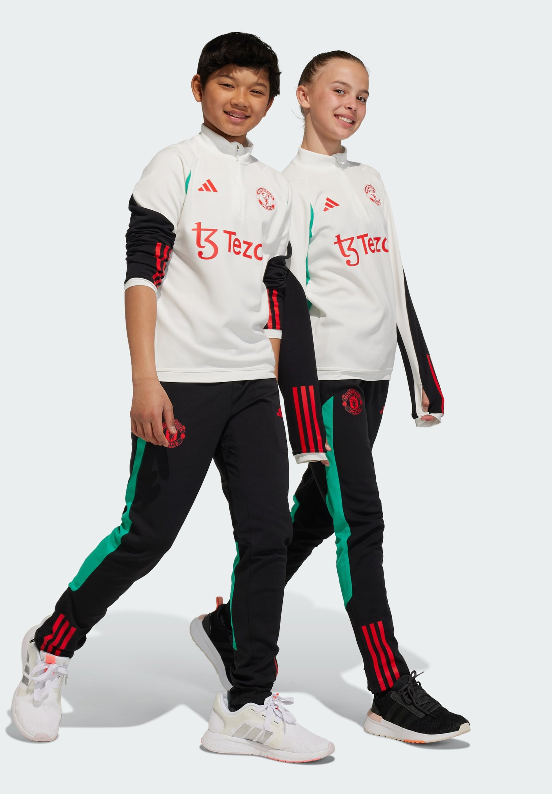 adidas man united tracksuit