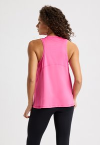 Röhnisch WORKOUT TANK - Linne - carmine rose