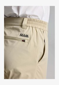 Non sélectionné, dry sand