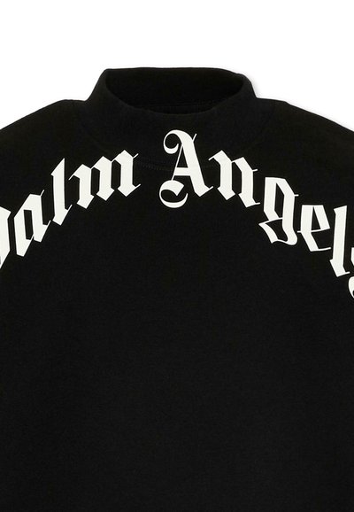 Vêtement noir à col montant avec un texte blanc de style gothique "Palm Angels" en arc au-dessus de la partie supérieure de la poitrine.