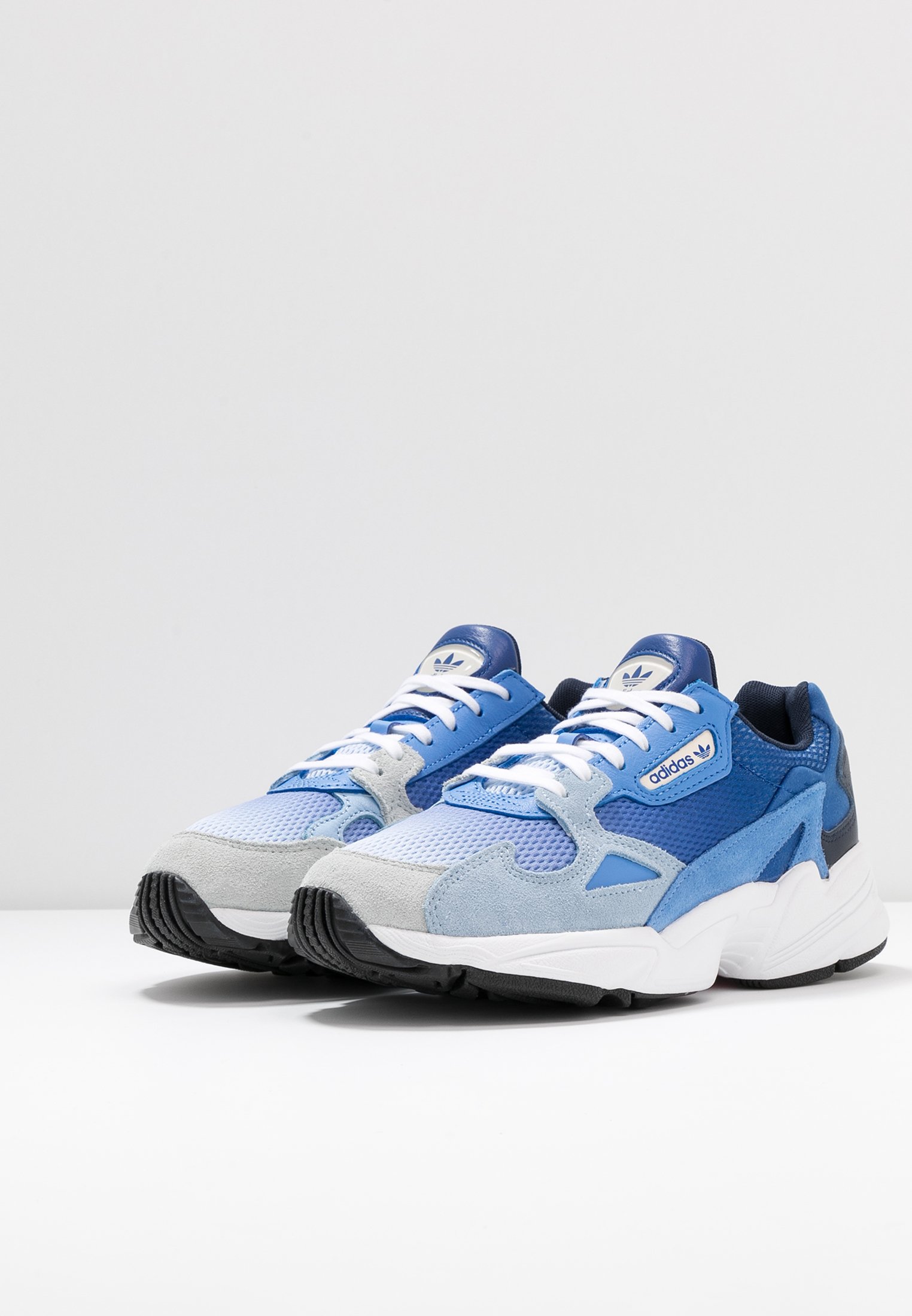 adidas Originals FALCON Joggesko blue tintglow blue Kjøp adidas Originals Dragon J Shock Pink S16Ftwr White sko