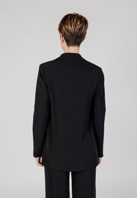 Sandro Ferrone Cappotto corto - black