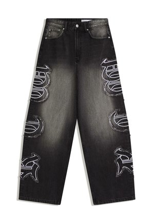 Črne široke jeans hlače z bledim sredinskim delom in šestimi belimi našitki v grafitnem slogu na sprednjih nogah, z dizajnom s petimi žepi.