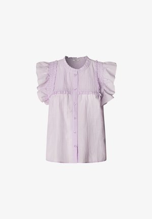 Blusa de lavanda con mangas acampanadas, cierre frontal con botones, cuerpo texturizado y tela suave, con un escote redondo y sutiles pliegues.