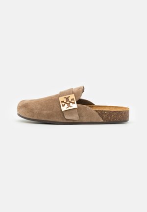 Tory Burch MELLOW MULE - Tagant lahtised kingad - river rock/gold