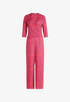 Langer Jumpsuit in lebhaftem Pink mit wirbelnden lila Mustern. Hat Dreiviertelärmel und einen lockeren Schnitt, hergestellt aus einem glatten Stoff.