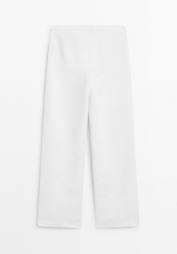 STRAIGHT FIT WITH BUCKLE DETAIL - Trousers2