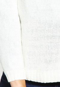Zalando Essentials Sweter