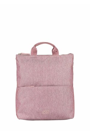 Sac en tissu rose avec poignées doubles, fermeture zippée, poche avant et surface texturée. Présente un logo discret en bas.