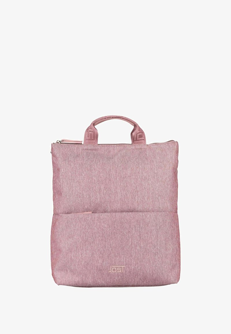 Sac en tissu rose avec poignées doubles, fermeture zippée, poche avant et surface texturée. Présente un logo discret en bas.