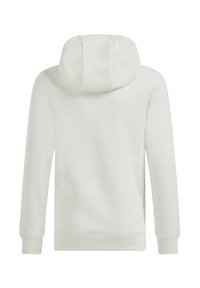 Sudadera blanca con capucha y una textura suave, con un bolsillo canguro y puños acanalados, diseñada para la comodidad y el uso casual.