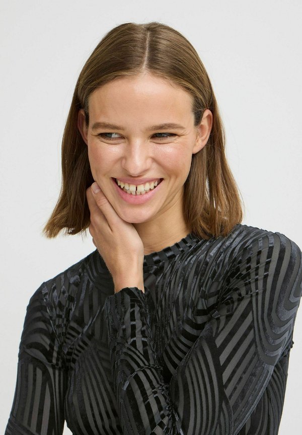 BYSHIRLEY - Long sleeved top2