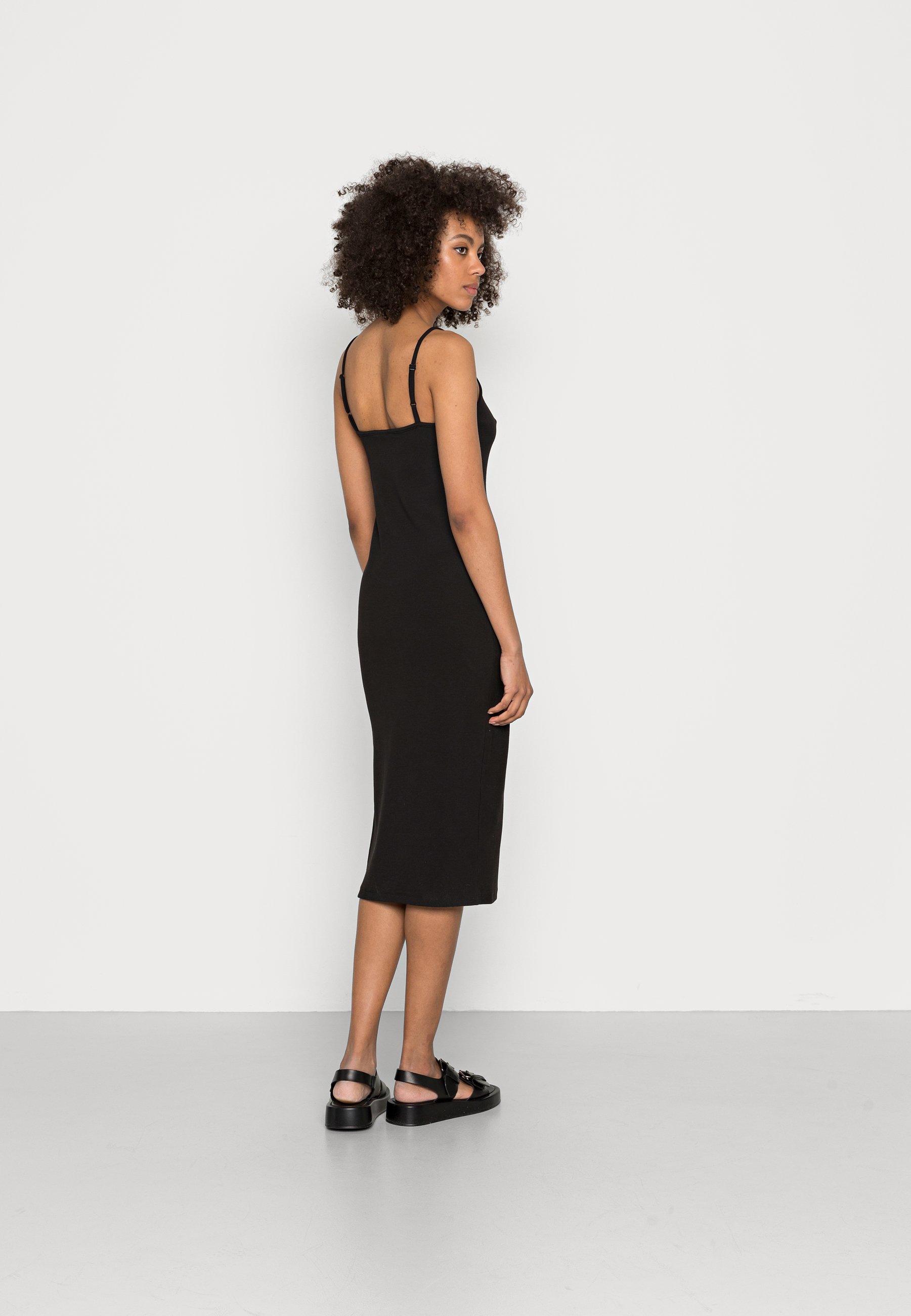Tommy Jeans STRAPPY BADGE MIDI DRESS 