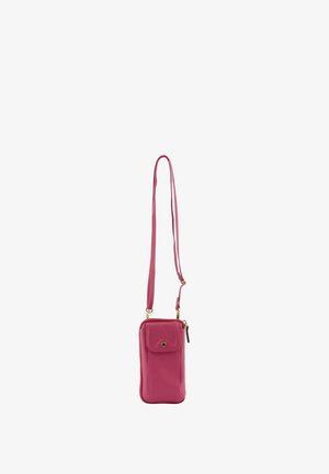 Petit sac bandoulière en cuir rose avec poche avant à pression et bandoulière longue réglable.