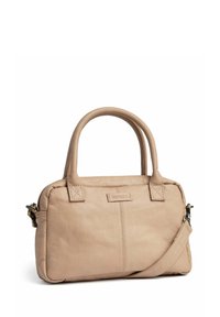 Beige läderhandväska med dubbla handtag, dragkedjestängning och avtagbar axelrem. Har minimal sömnad och präglad logotyp.
