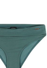 Bikinihose in Türkis mit strukturiertem, horizontal geripptem Muster, umgeschlagenem Bund und kleinem Metall-"protest"-Logo auf der rechten Seite.