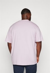 YOURTURN UNISEX - Jednoduché tričko - lilac