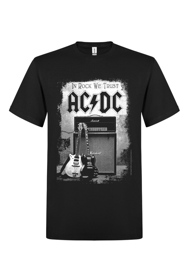 Zwarte katoenen T-shirt met een afbeelding van twee elektrische gitaren en een Marshall versterker, met de tekst "In Rock We Trust" en "AC/DC".