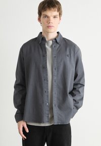 Calvin Klein Jeans GARMENT DYE SHIRT - Srajca - ebony