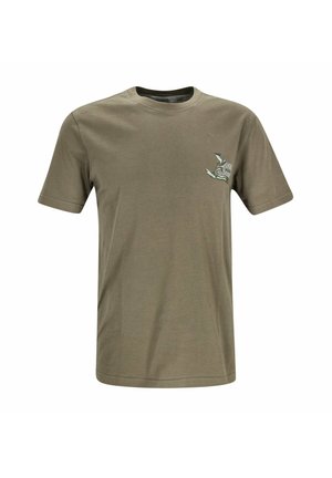 Unifarbenes olivgrünes T-Shirt mit kurzen Ärmeln und Rundhalsausschnitt mit einem kleinen grauen und weißen Motiv auf der linken Brustseite.