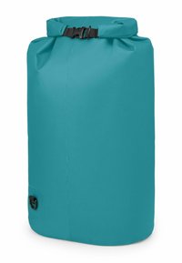 Bolsa seca impermeable en color azul verdoso con cierre enrollable y hebilla de plástico negra, diseñada para un almacenamiento seguro y resistencia al agua.